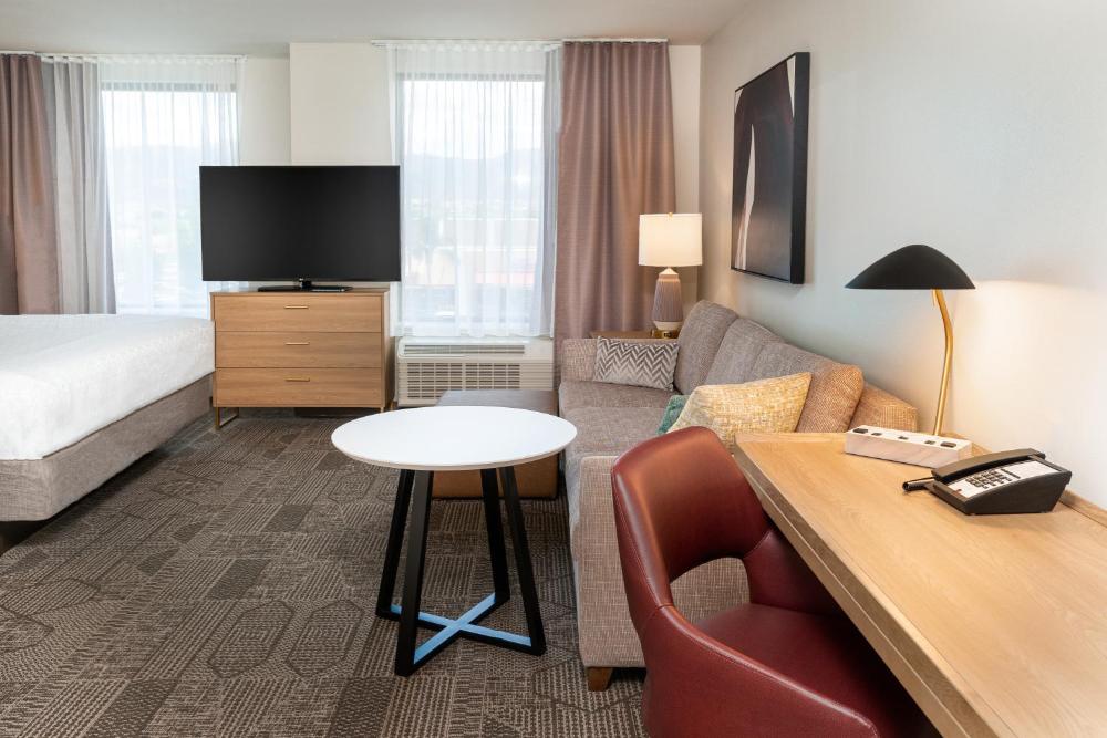King Studio Suite interior
